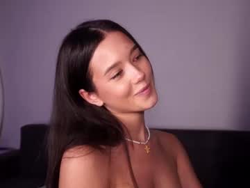 emilybatee live cam